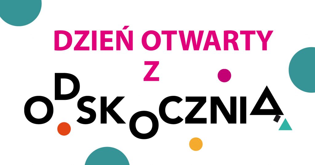 Dzień otwarty z odskocznią - kolorowy napis z geometrycznymi motywami w tle