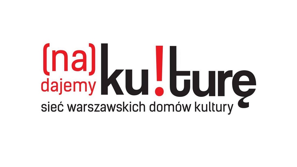 projekt graficzny - logo projektu - czarno-czerwony napis odczytywany jako: nadajemy kulturę / sieć warszawskich domów kultury